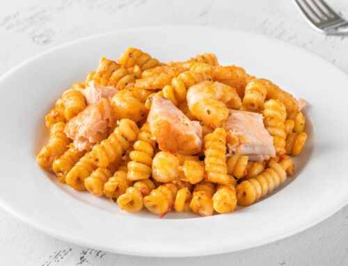 Garlic and salmon fusilli